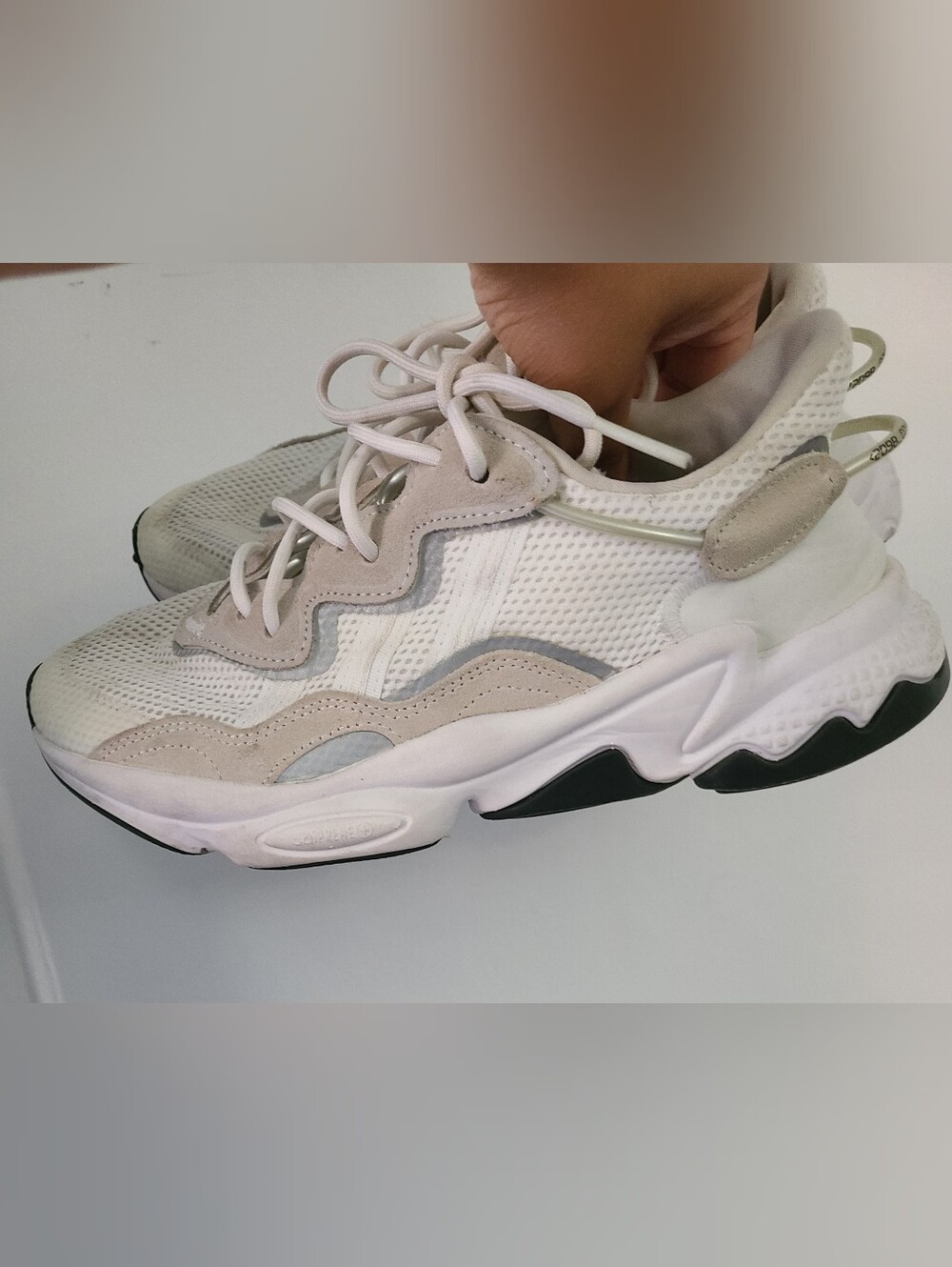 Adidas Ozweego Sneakers Size 7